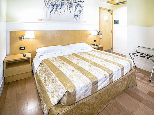 SMARTBOX - Romantiche fughe in Italia: 2 notti nelle città più belle - Cofanetto regalo - 9