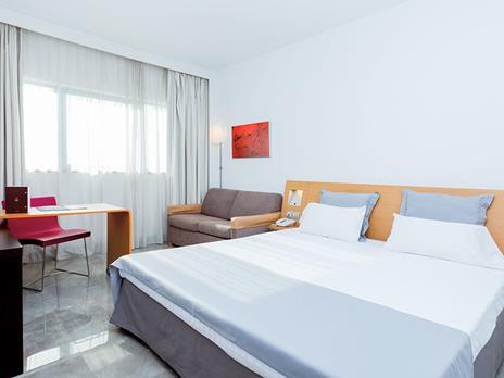 SMARTBOX - Io e te in Spagna: 3 magici giorni in accoglienti hotel 3* o 4* - Cofanetto regalo - 4