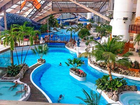 SMARTBOX - 1 notte a due passi da Parigi con accesso al parco Aquaboulevard per 2 adulti e 1 bambino - Cofanetto regalo - 8