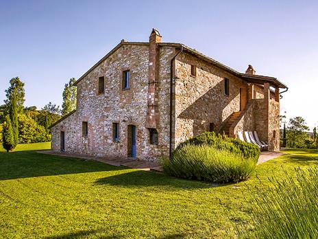 SMARTBOX - 1 notte in Junior Suite con degustazione di Vino Nobile di Montepulciano e formaggi - Cofanetto regalo - 8