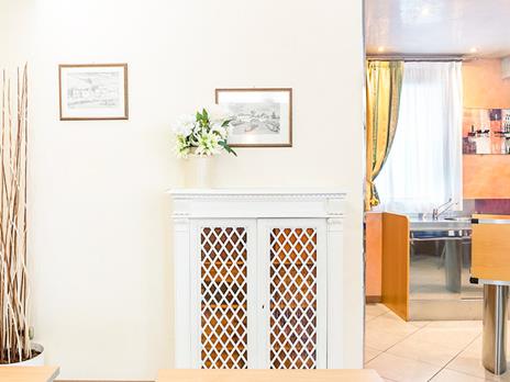 SMARTBOX - A due passi da Venezia: 4 notti con tour delle isole di Murano e Burano allHotel Ca' Tron - Cofanetto regalo - 8