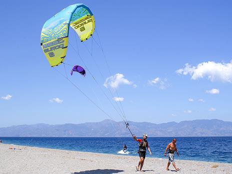 SMARTBOX - 1 adrenalinica attività in riva al mare per 2 amanti dell'acqua salata - Cofanetto regalo - 9