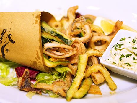 SMARTBOX - Sapori d'Italia: 1 invitante menù di 3 portate firmato Rossopomodoro - Cofanetto regalo - 5