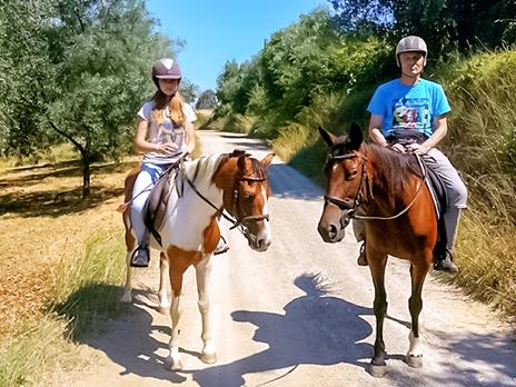 SMARTBOX - Nuove avventure con mamma! Emozionanti attività sportive per spiriti liberi - Cofanetto regalo - 3