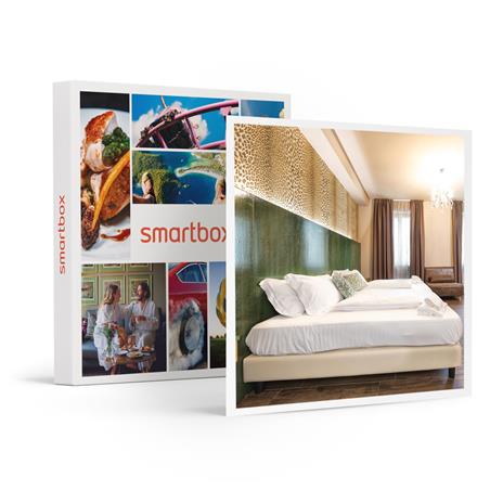 SMARTBOX - Io & Te a Verona: 1 notte con accesso di 1 ora alla Spa privata e bottiglia di Prosecco - Cofanetto regalo