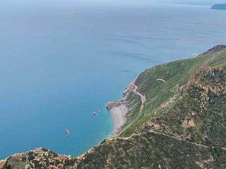 SMARTBOX - 1 suggestivo volo in parapendio biposto per 2 persone in Sicilia - Cofanetto regalo - 7