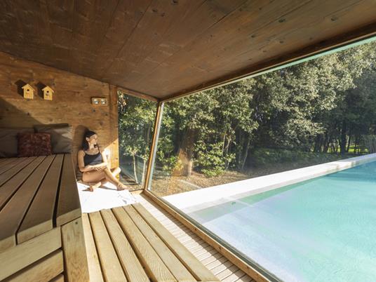 SMARTBOX - Spa da sogno - Cofanetto regalo - 1 ingresso di 5h presso un centro QC Terme e un regalo benessere per 2 persone - 5