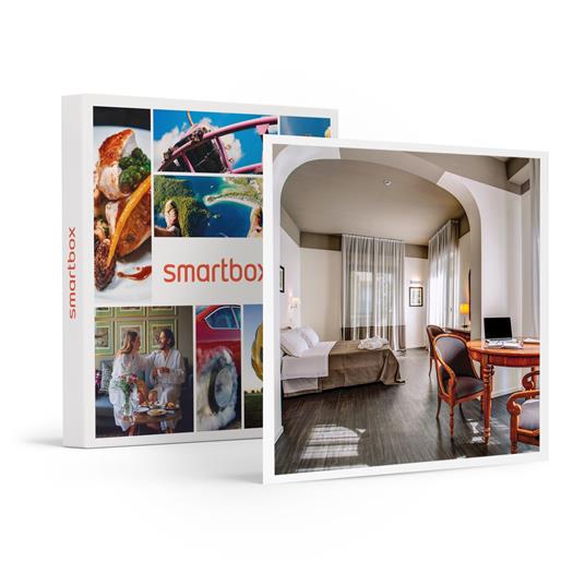 SMARTBOX - Insieme sulla Riviera Romagnola: 1 notte con accesso idromassaggio e servizio spiaggia - Cofanetto regalo