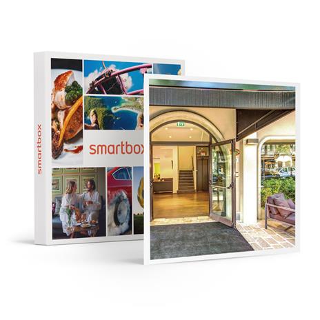 SMARTBOX - Io & te sulla Riviera Romagnola: 2 notti con servizio spiaggia e accesso all'idromassaggio - Cofanetto regalo