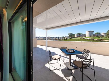 SMARTBOX - Al cuore di Matera: 1 notte in Comfort Suite con accesso Spa in lussuoso hotel 5* - Cofanetto regalo - 3