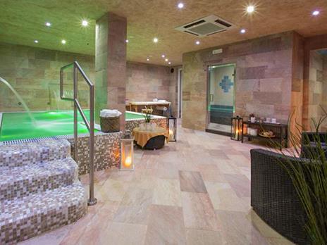 SMARTBOX - 1 notte di lusso e benessere nella Valle dei Templi - Cofanetto regalo - 2