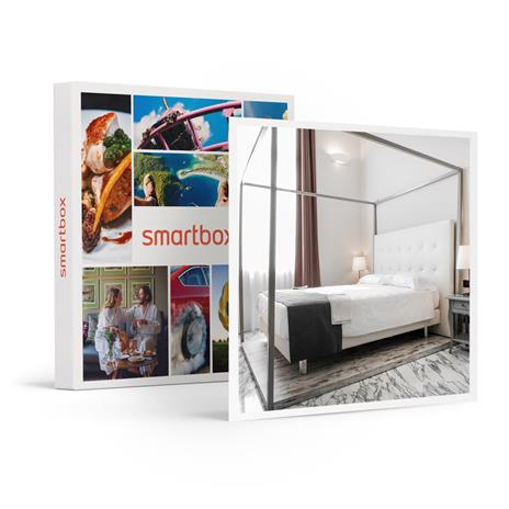SMARTBOX - 1 notte in Junior Suite in residenza d'epoca 4* a Genova con cena e ingresso all'Acquario - Cofanetto regalo