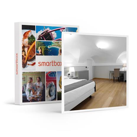 SMARTBOX 1 notte in Junior Suite in residenza d'epoca 4* a Genova con cena e tour in risciò centro storico Cofanetto regalo