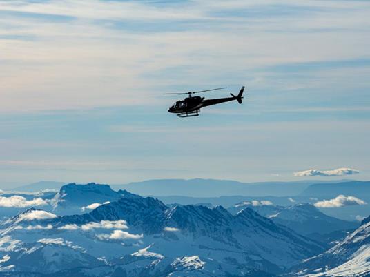 SMARTBOX - Trentino dallalto: tour di gruppo in elicottero di 15 min sull'Adamello e Gruppo del Brenta - Cofanetto regalo - 3