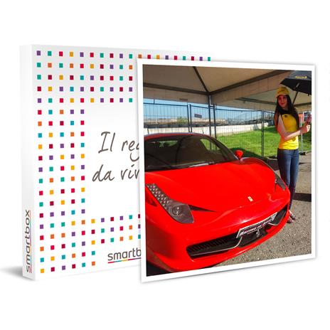 SMARTBOX - Adrenalina in pista a Castelletto di Branduzzo: 2 giri su Ferrari 458 con video a bordo - Cofanetto regalo