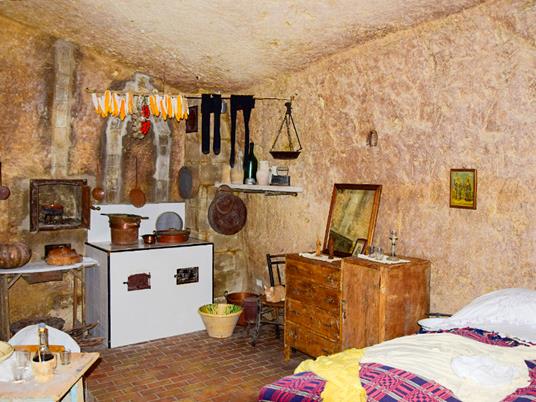 SMARTBOX - A Matera in Tuk Tuk: visita panoramica del centro storico con ingresso in Casa Grotta per 2 - Cofanetto regalo - 2