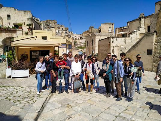 SMARTBOX - A Matera in Tuk Tuk: visita panoramica del centro storico con ingresso in Casa Grotta per 2 - Cofanetto regalo - 3