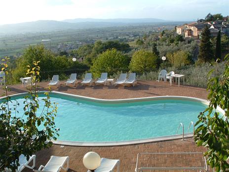 SMARTBOX - Nel cuore della Penisola: 1 notte in agriturismo con colazione e accesso alla piscina - Cofanetto regalo - 6