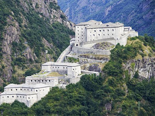 SMARTBOX - Soggiorno in Eco chalet alpino: 2 notti in Mini Suite con colazione e cena in Valle d'Aosta - Cofanetto regalo - 7