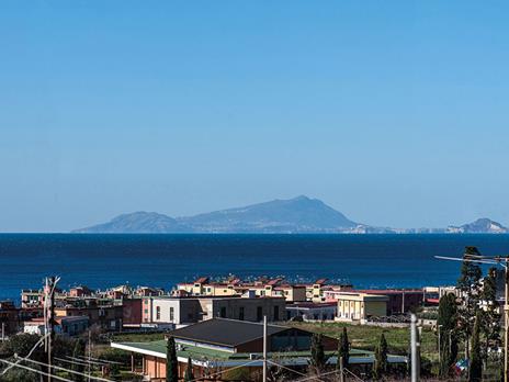 SMARTBOX - 2 notti a Ercolano con aperitivo o vino presso gli scavi - Cofanetto regalo - 4