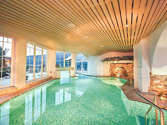 SMARTBOX - Alle terme con gusto: 1 rilassante giornata in Spa con aperitivo o degustazione per 2 - Cofanetto regalo - 5