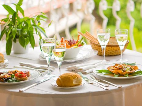 SMARTBOX - Romantiche pause gourmet in ristoranti esclusivi - Cofanetto regalo - 2