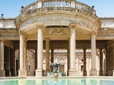 SMARTBOX - Fuga alle terme con gusto: 1 notte con colazione, 1 trattamento benessere e cena - Cofanetto regalo - 3