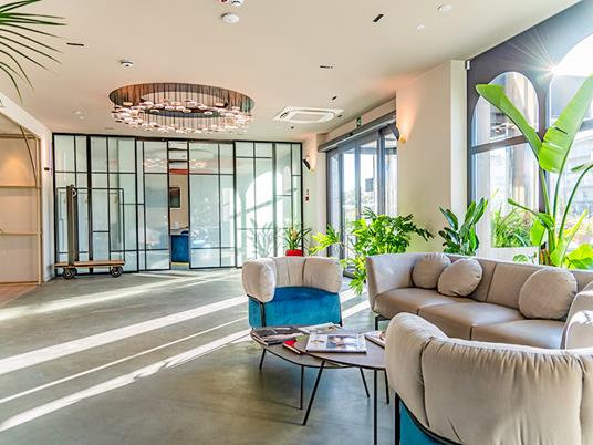 SMARTBOX - Nel cuore di Modica: 1 notte con pausa benessere e cena romantica in hotel 4* - Cofanetto regalo - 6