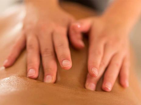 SMARTBOX - Relax in Trentino: 2 notti con Spa e massaggio in hotel 4* - Cofanetto regalo - 3