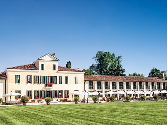 SMARTBOX - Lusso e relax - Cofanetto regalo - 1 notte con accesso alla Spa in hotel 4* e 5* per 2 persone - 3