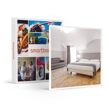 SMARTBOX - Città dItalia: romantica fuga di 1 notte in hotel 4* - Cofanetto regalo