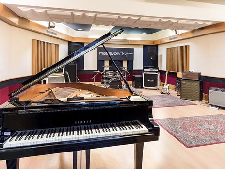 SMARTBOX - 1 lezione di canto o strumento musicale in studio di registrazione a Milano - Cofanetto regalo - 4