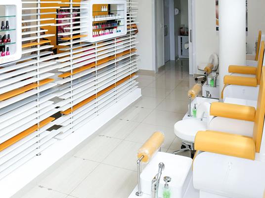 SMARTBOX - Buon Natale, sorellina! Momenti gourmet, avventure o pause benessere per 1 o 2 - Cofanetto regalo - 3