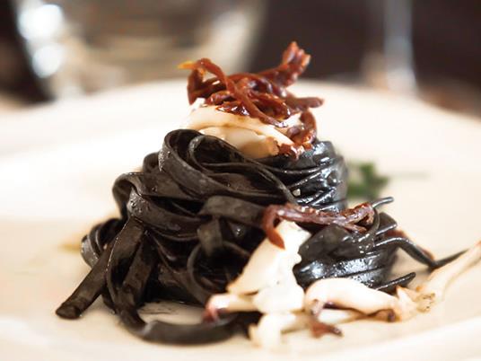 SMARTBOX - Emozioni a tavola: 1 cena gourmet per 2 - Cofanetto regalo - 3