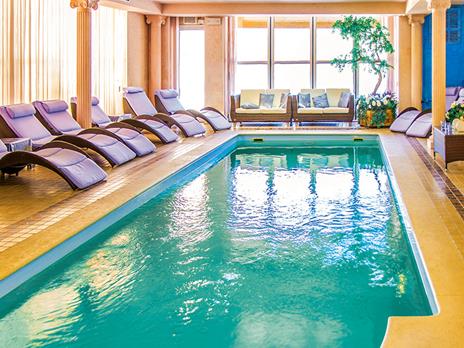 SMARTBOX - Buon Natale Mamma & Papà! Soggiorni, cene, relax o avventure a scelta per 2 - Cofanetto regalo - 5