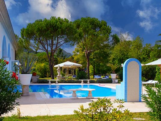 SMARTBOX - Buon Natale, fratello! Soggiorni, cene, avventure o pause benessere a scelta per 2 persone - Cofanetto regalo - 4