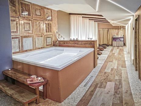 SMARTBOX - Relax e sapori vicino a Salerno: 2 notti, 2 cene e percorso benessere - Cofanetto regalo - 4