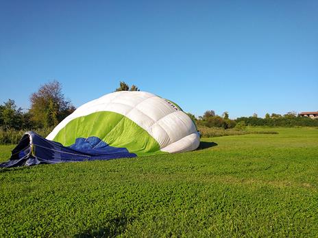 SMARTBOX - In mongolfiera tra il Parco del Ticino e Milano: volo pomeridiano per 2 con aperitivo - Cofanetto regalo - 3