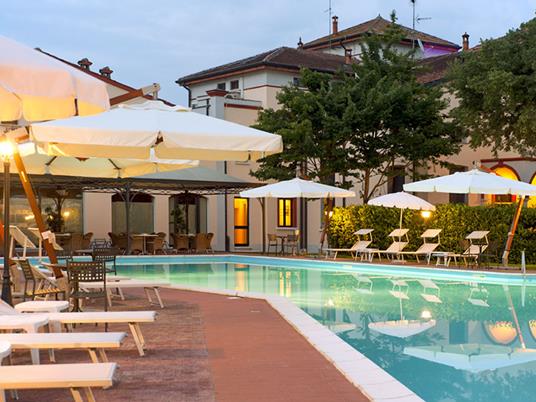 SMARTBOX - Elegante soggiorno in Lombardia con accesso Spa e cena romantica - Cofanetto regalo - 4