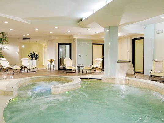 SMARTBOX - Elegante soggiorno in Lombardia con accesso Spa e cena romantica - Cofanetto regalo - 9