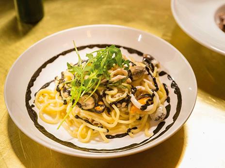 SMARTBOX - In Veneto tra gusto e ricercatezza: 1 cena gourmet per 2 in ristoranti selezionati - Cofanetto regalo - 4