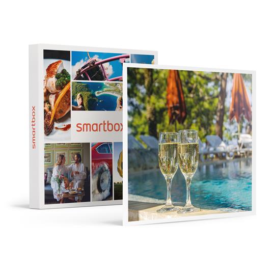 SMARTBOX - Dolci momenti insieme: 1 notte con percorso relax e aperitivo - Cofanetto regalo