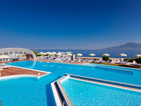 SMARTBOX - Sole, mare e relax in costiera sorrentina: 1 notte con massaggio per 2 persone - Cofanetto regalo - 2