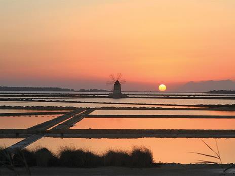 SMARTBOX - Sapore di sale e benessere: 1 notte in hotel 4* a Marsala con servizio Spa e aperitivo - Cofanetto regalo - 5