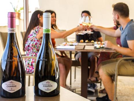 SMARTBOX - Eccellenze siciliane: degustazione vini con visita ai vigneti in Wine resort a Trapani - Cofanetto regalo - 4