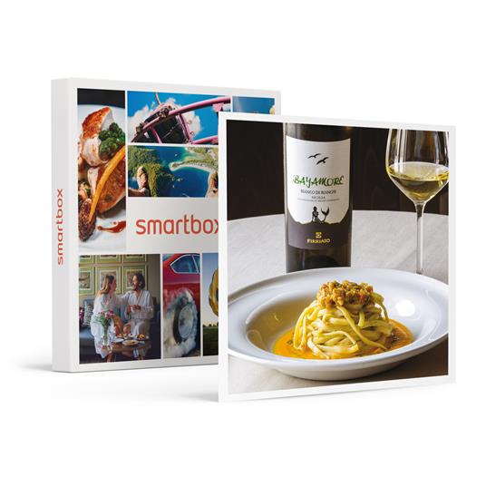 SMARTBOX - Vini e sapori di Trapani: visita ai vigneti e menù di 4 portate in un Wine resort - Cofanetto regalo