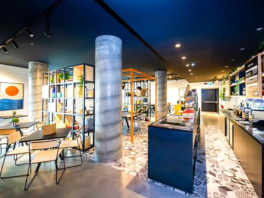 SMARTBOX - Insieme a Mestre: 1 notte in Aparthotel 4* per 2 adulti e 2 bambini - Cofanetto regalo - 4