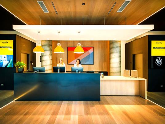 SMARTBOX - A Mestre in famiglia: 3 notti in Aparthotel 4* per 4 - Cofanetto regalo - 4