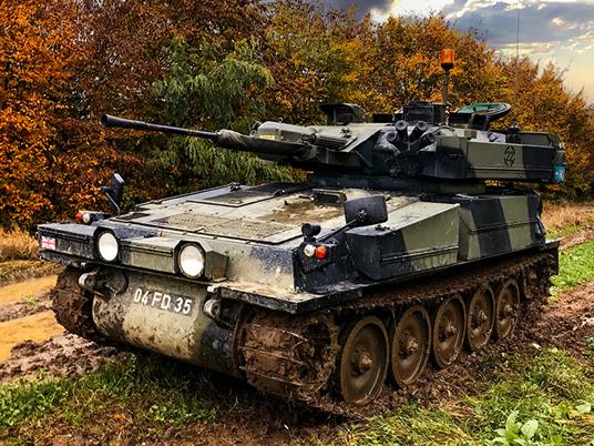 SMARTBOX - 1 tour per famiglie nel museo del carro armato - Cofanetto regalo - 3