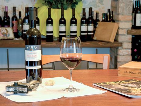 SMARTBOX - Brindisi a un papà speciale! Degustazione in cantina e bottiglie di vino in omaggio - Cofanetto regalo - 2